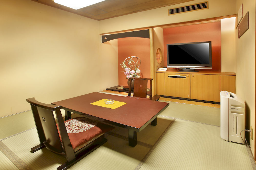 Miyabiyado Takemine Hotel Tokio Buitenkant foto
